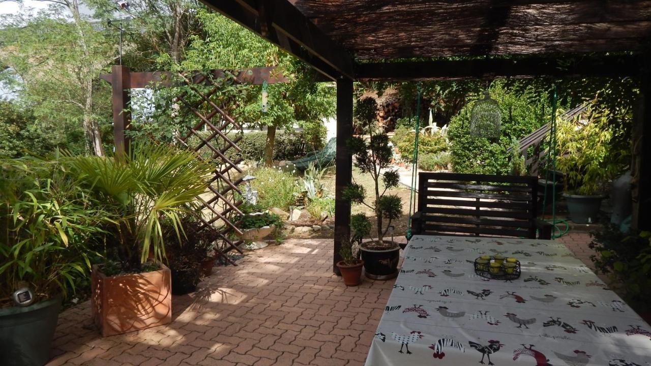 The Petite Chalet Chambre D'Hotes L'Isle-Jourdain  Exterior foto