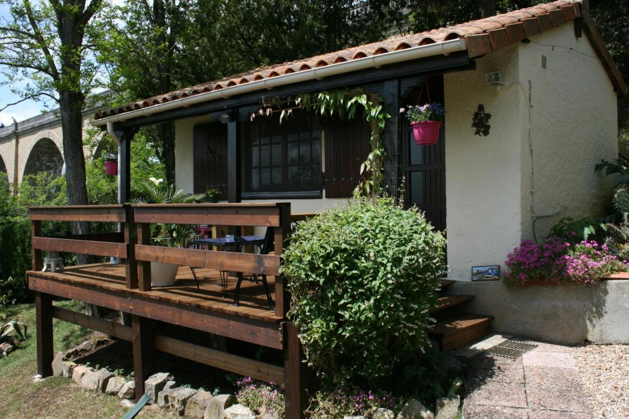 The Petite Chalet Chambre D'Hotes L'Isle-Jourdain  Exterior foto